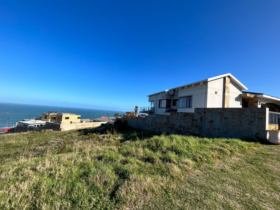  Bedroom Property for Sale in Dana Bay Western Cape